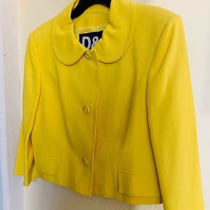 Dolce &Gabbna suit mini skirt & jacket suit.  size30/44